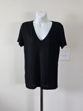 Rag & Bone V Neck Slub Tee Size Medium Like New
